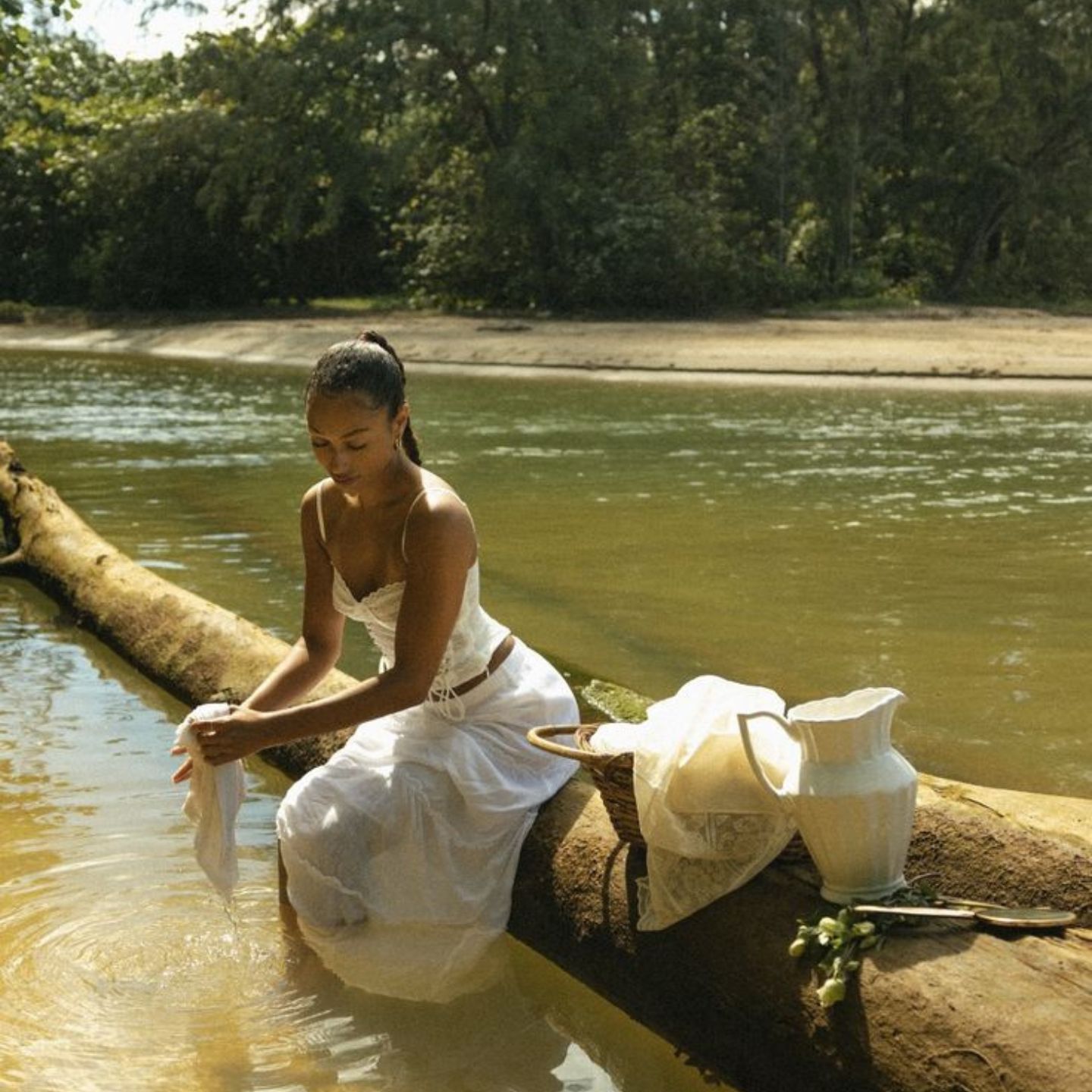 How to Stay in Your Feminine Energy